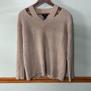 Tan chunky knit open V neck sweater. Size: small. Hooked Up brand.